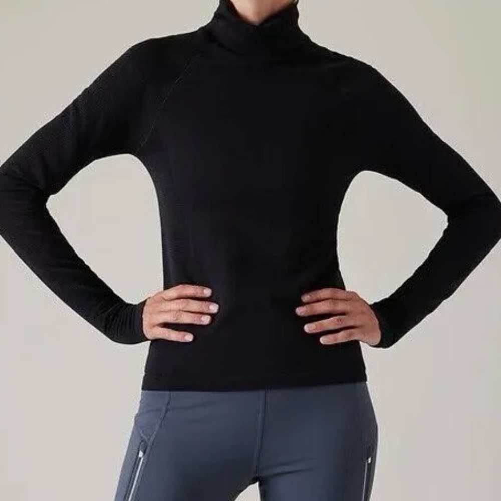 Athleta Black Unstinkable Top